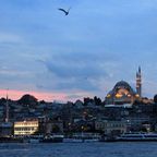 Blick auf das nächtliche Istanbul