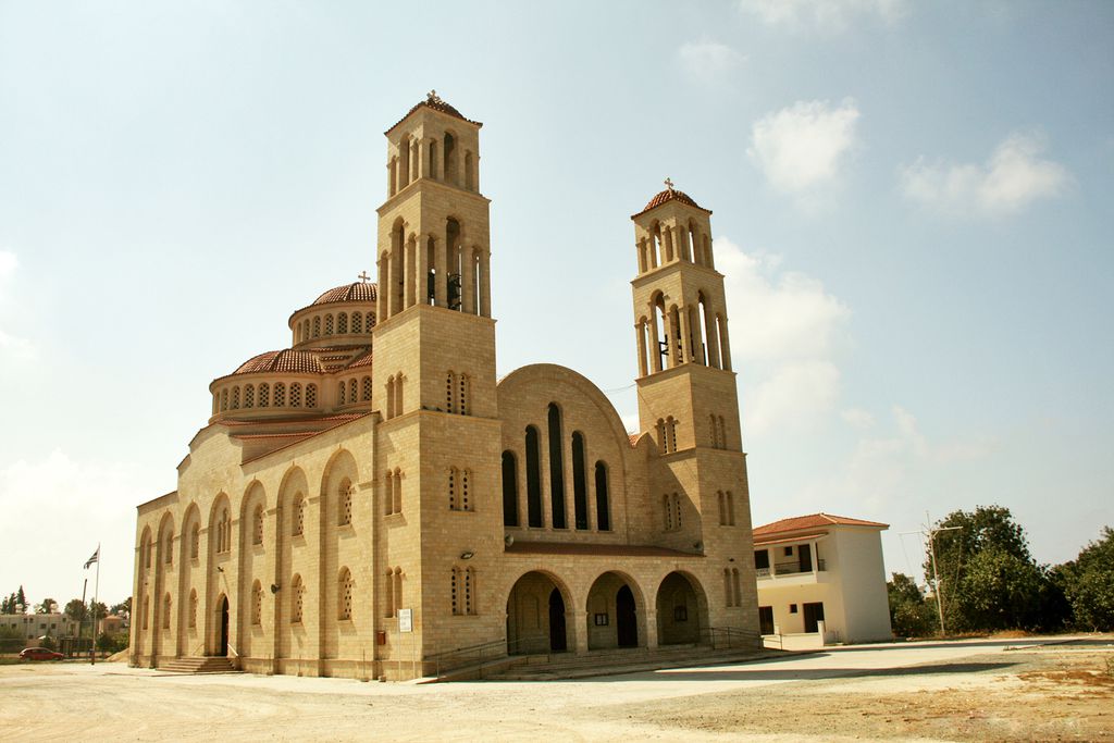 Kirche Agioi Anargyroi on Paphos