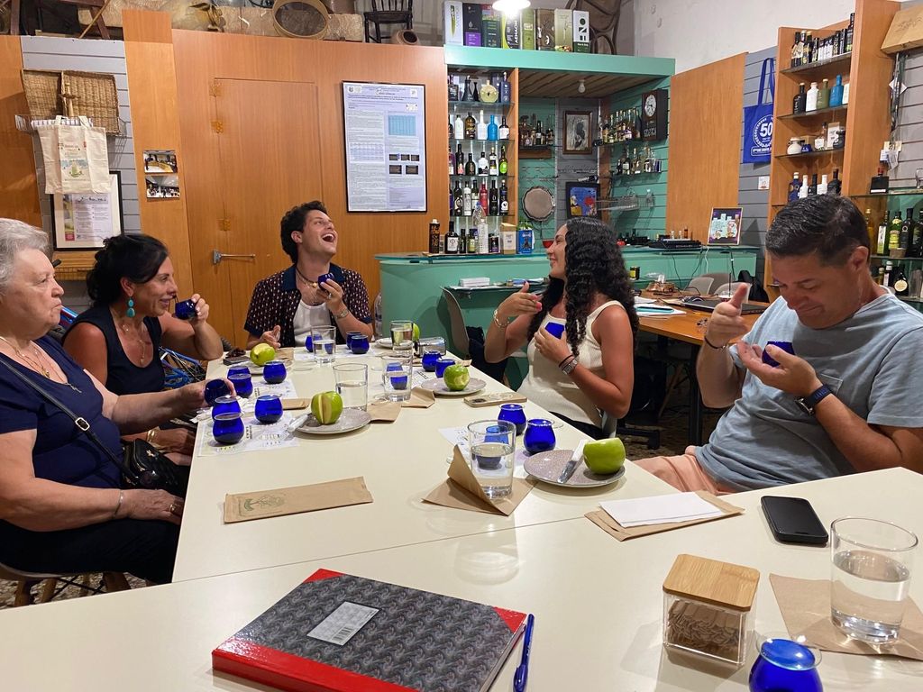 Kalamata, Griechenland: Bio-Olivenhain Tour-Olivenölverkostung