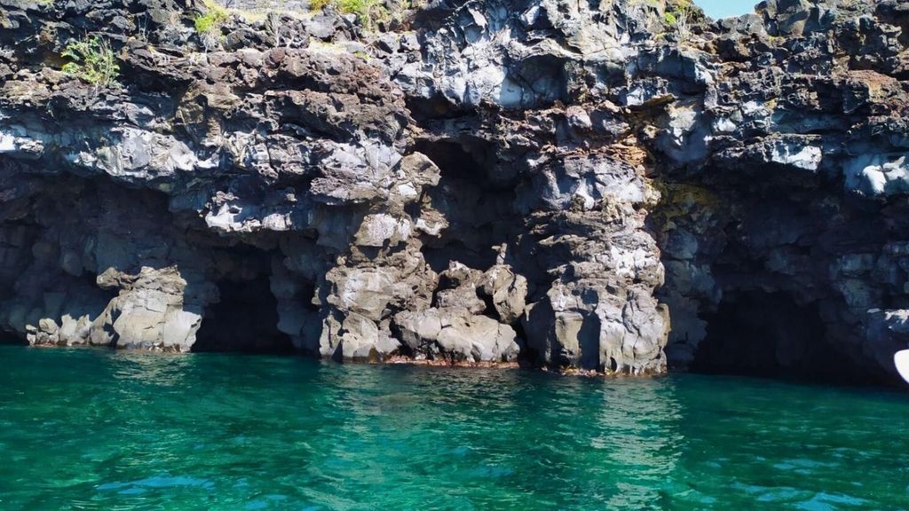 Aci Trezza: Zyklopeninsel, schwimmen im Meer von Odysseus