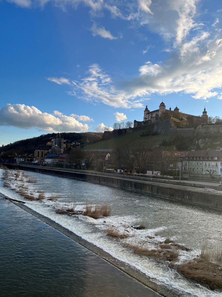 Altstadtführung Würzburg mit Weinverkostung auf der Alten Mainbrücke