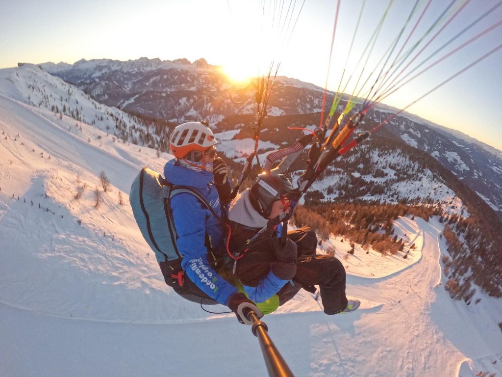 Paragliding Tandemflug Kronplatz Dolomiten Alpen