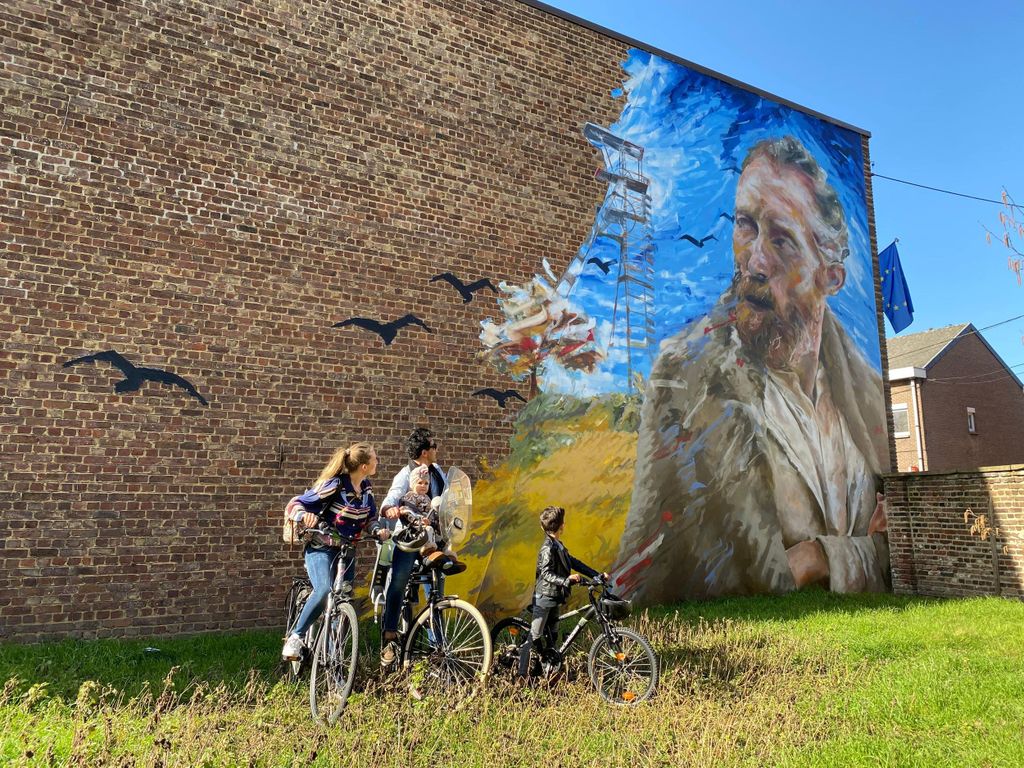 Mons: Geführte Fahrradtour Die Kunst bewohnt die Stadt