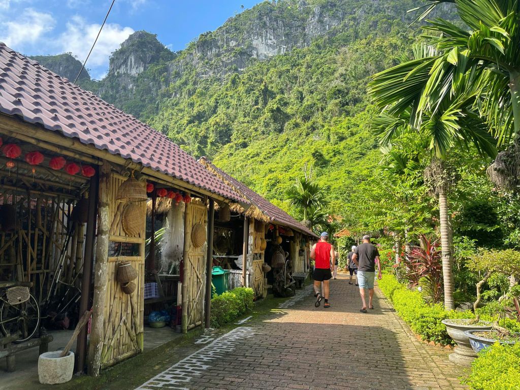 Hanoi/Catba: 2-tägiges Abenteuer im Cat Ba-Nationalpark und in der Lan Ha-Bucht