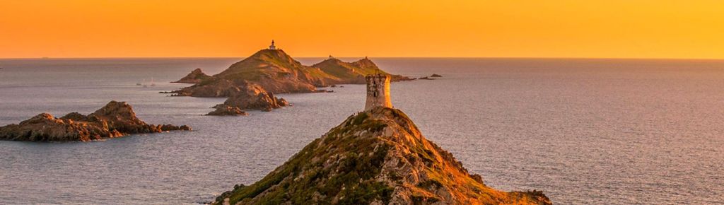 Ab Ajaccio: Bootsfahrt zu den Sanguinaires-Inseln mit Aperitif