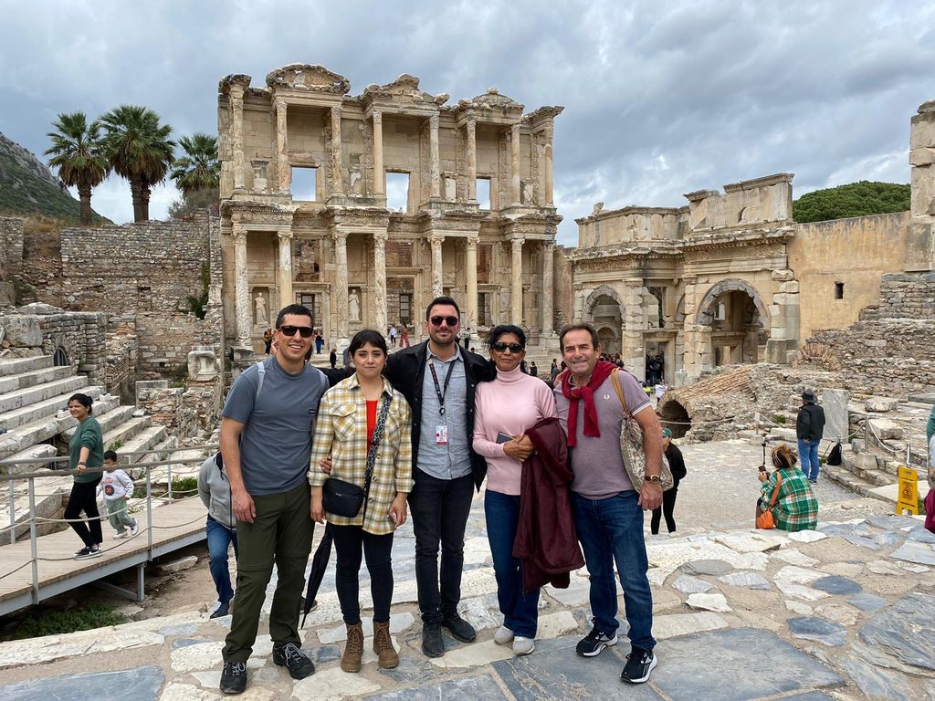 Von Kusadasi aus: Ephesus Guided Private Tour