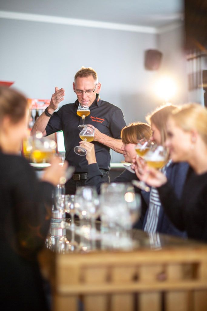 Mendig: Verkostung regionaler Biere in der Vulkan Brauerei