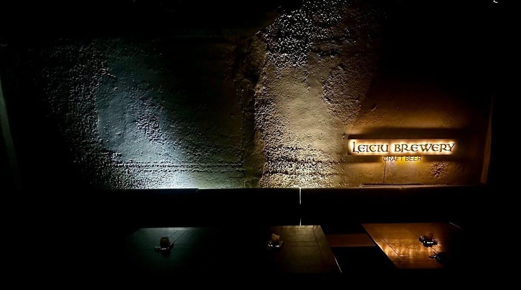 Klaipėda: Bierverkostung in der Brauerei mit dem Braumeister