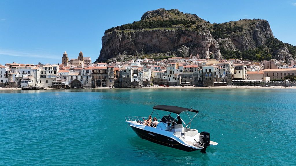 Cefalù: Private Bootstour + Schnorcheln & Aperitif (1–8 Personen)