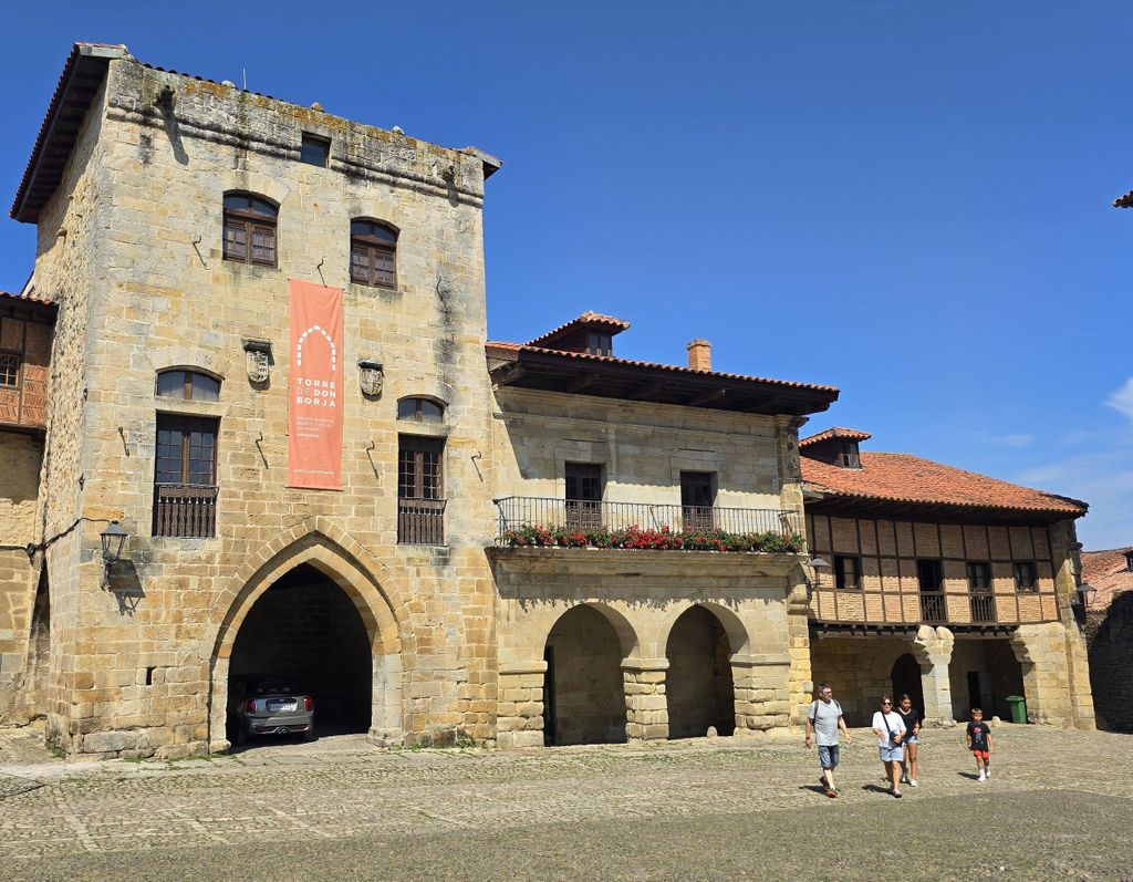 Santillana del Mar: exklusive private Tour mit der Stiftskirche Santa Juliana