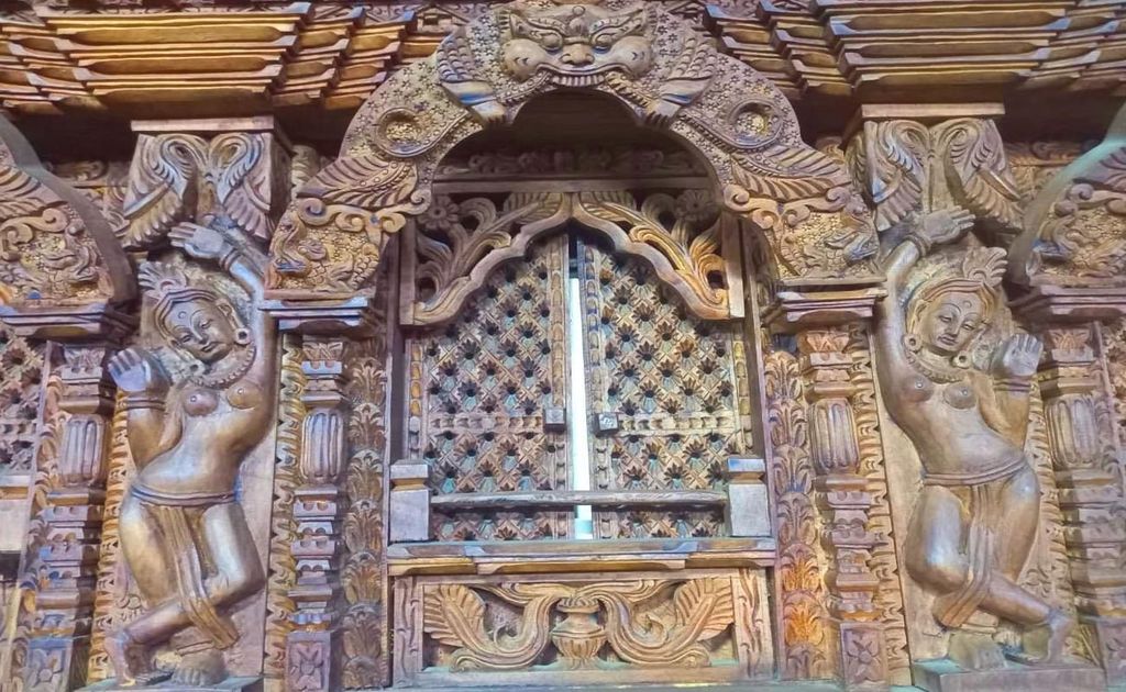 Bhaktapur: Holzschnitzerei-Workshop & Mittagstour