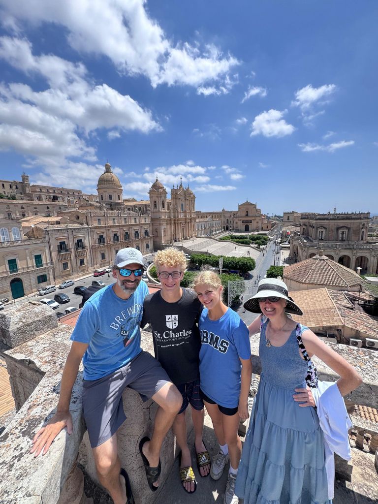 Von Taormina: Exklusive Tour nach Noto