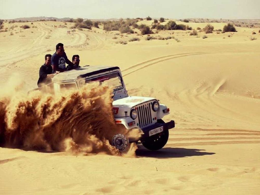 Jaisalmer-Wüstenerlebnis: Schlafen unter den Sternen