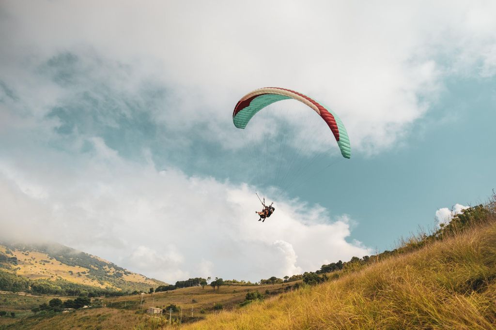Castellammare del Golfo: Paragliding-Flugvideos & Fotos