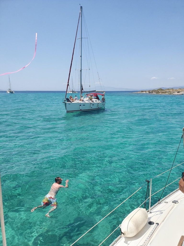 Toller Segeltörn zum Schwimmen nach Nisida und Agia Marina