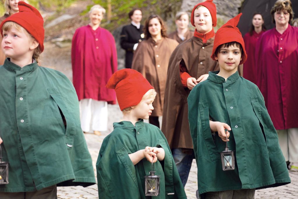 Saalfelder Feengrotten: Familienführung für Kinder & Eltern