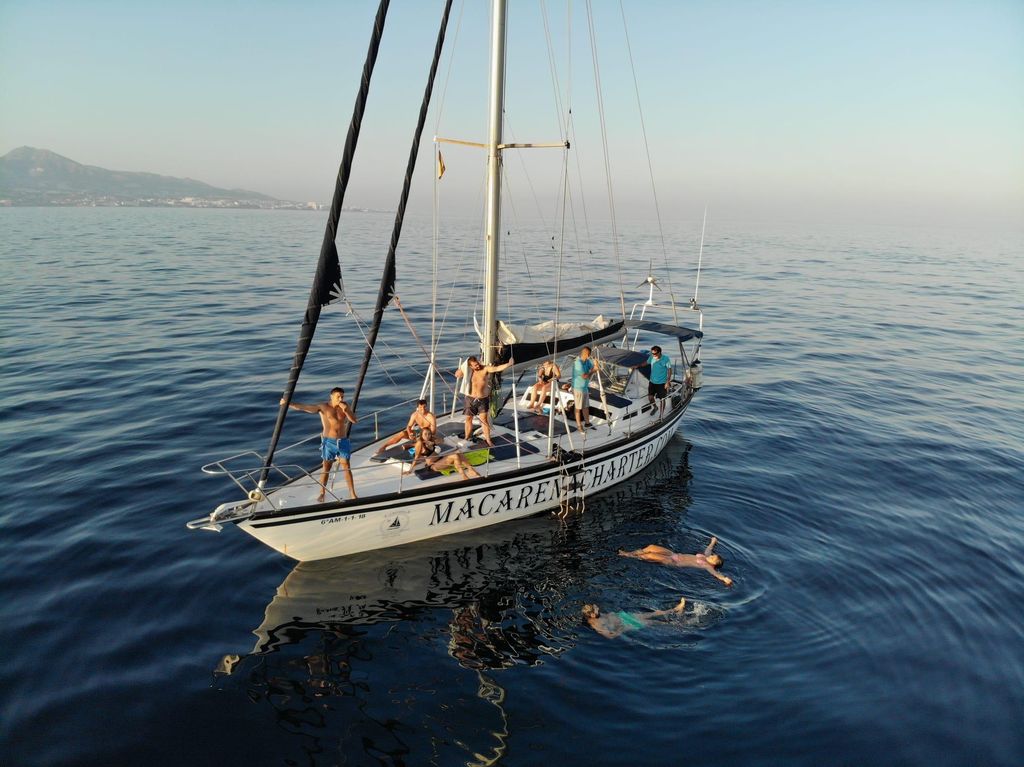 Fuengirola: Delfinbeobachtungstour mit Getränken