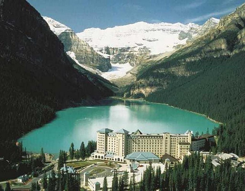 Ab Banff: Lake Louise, Moraine, Emerald & Johnston Canyon – unsere Tour für dich!
