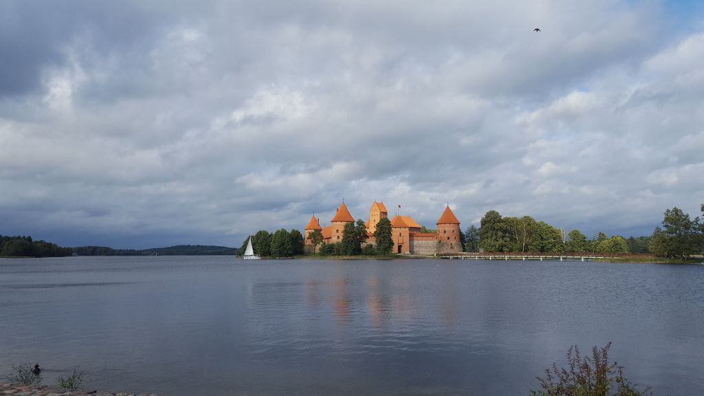 Ab Vilnius: Burg Trakai und Paneriai Memorial Tour