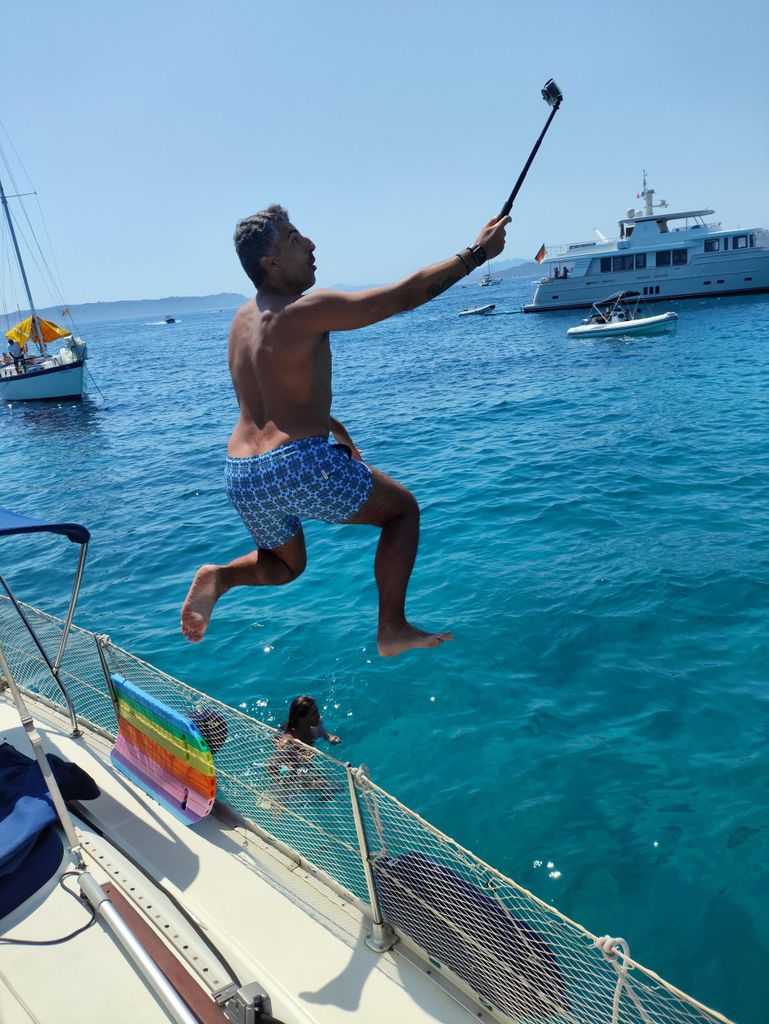 Tour zu den Inseln des Archipels mit Mittagessen und Getränken