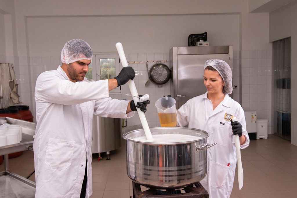 Kreta: Bauernhofbesuch mit Käseverkostung und Melken