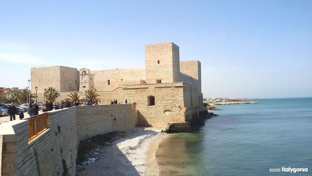 Otranto: Exklusive Tagestour nach Bari und Trani