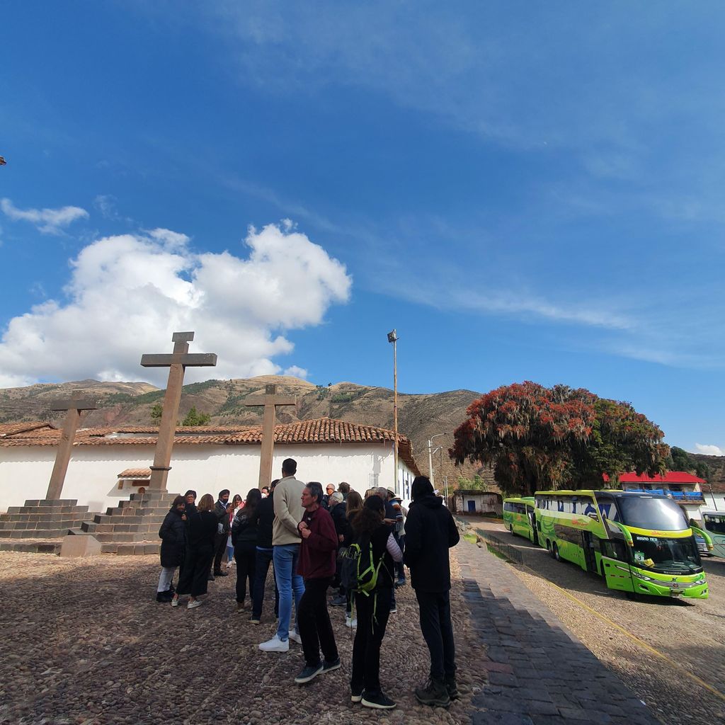 Cusco: Bus Turistico Puno Cusco con Tour y Buffet