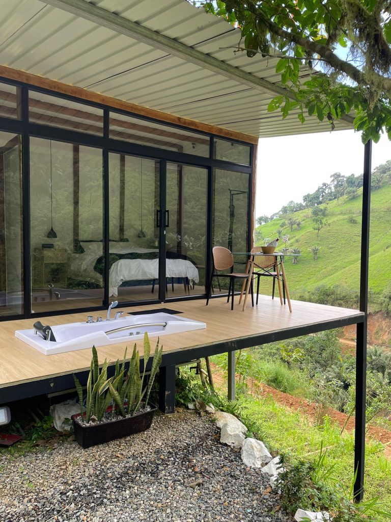 Von Guayaquil: 2-tägiges Wolkenwald-Lodging-Erlebnis