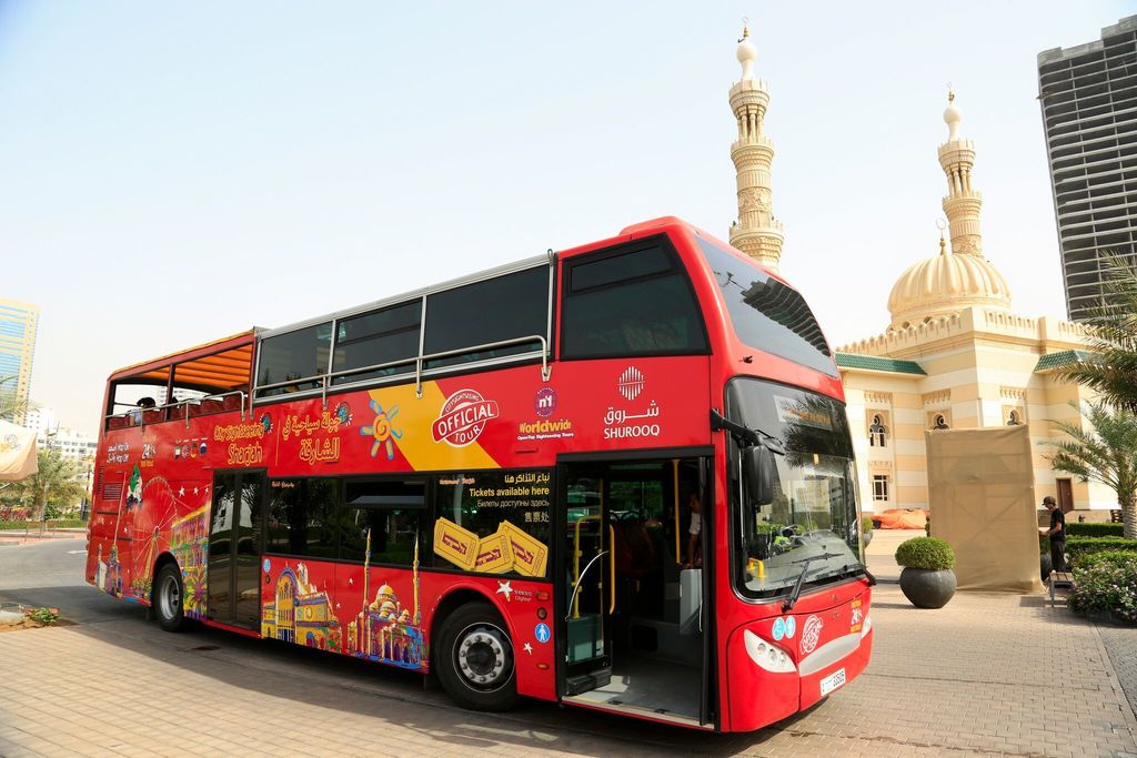 Sharjah: City Sightseeing Hop-On/Hop-Off-Bustour