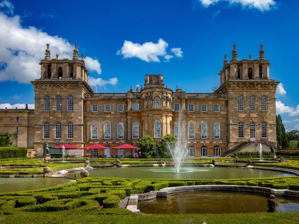 Von Oxford: Churchill-Tour zum Blenheim Palace und zu seinem Grab.