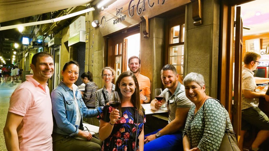 Premium-Abend-Pintxos-Tour in der Altstadt von San Sebastián