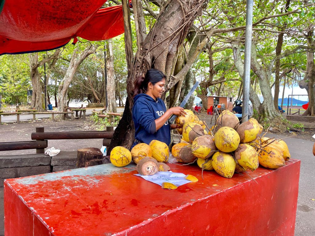 Mahebourg: Streetfood und Geschichte am Meer – Rundgang