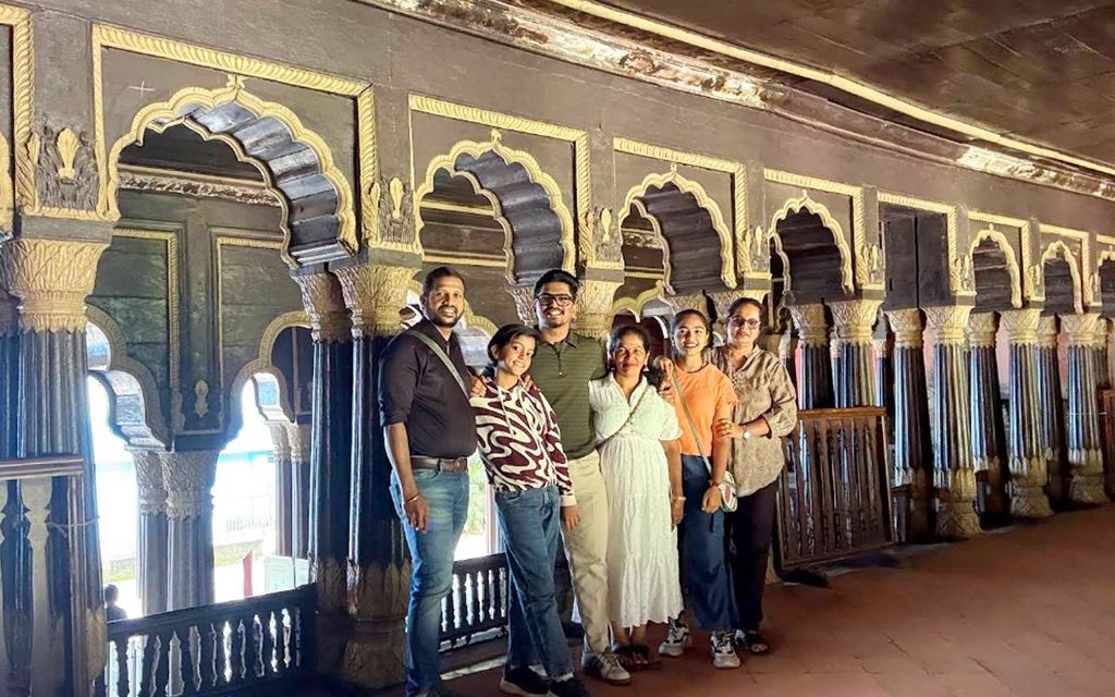 Tagesausflug zum Sari-Weben und zum Srirangapatna-Palast ab Bangalore