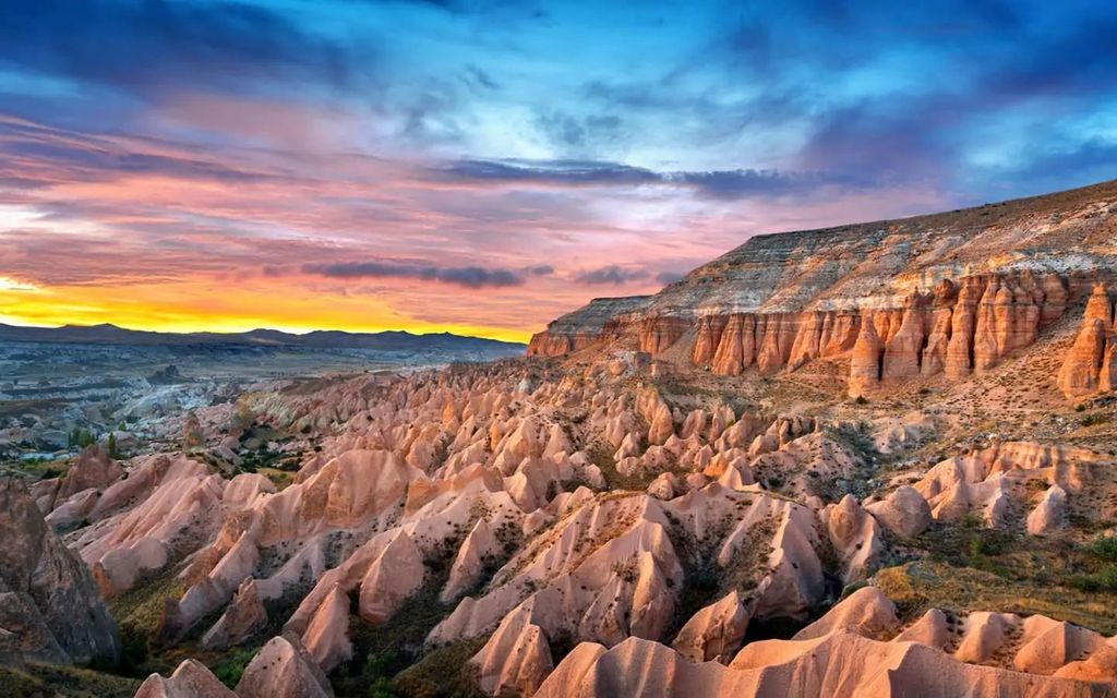 Von Ankara: 2-Tagestour Kappadokien mit Hotelübernachtung