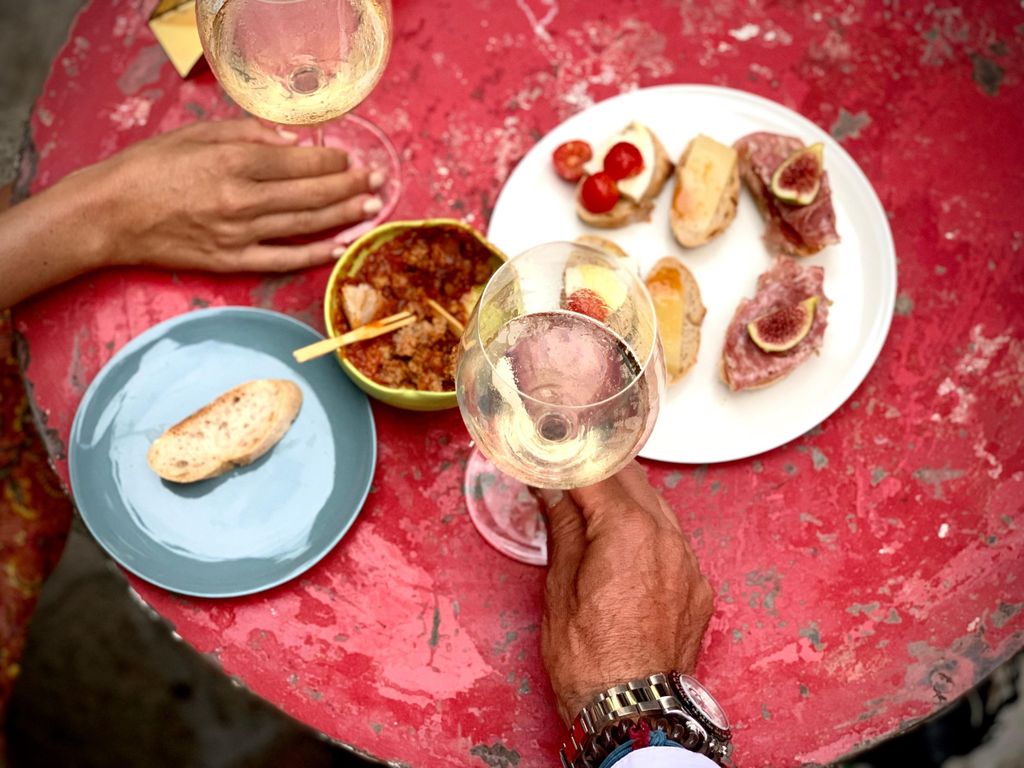 Toskanische Maremma: Premium-Weinverkostung und Gourmetgerichte