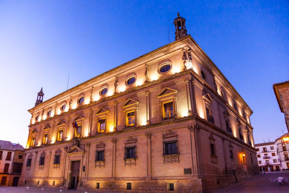 Palacio las Cadenas    beda MARCO POLO