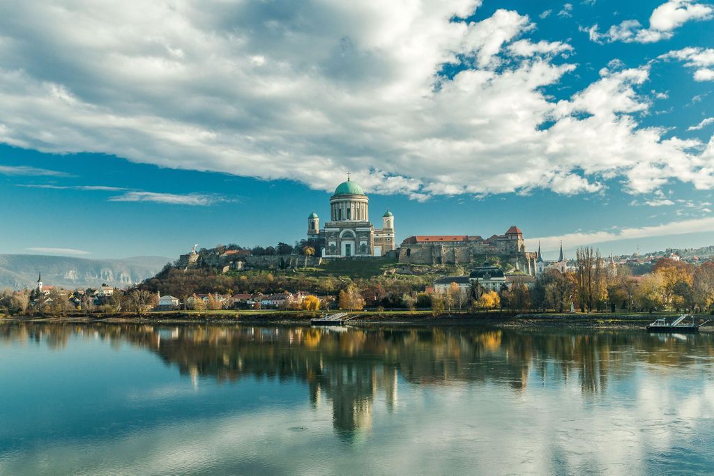 Esztergom: 1-stündige Sightseeing-Bootsfahrt