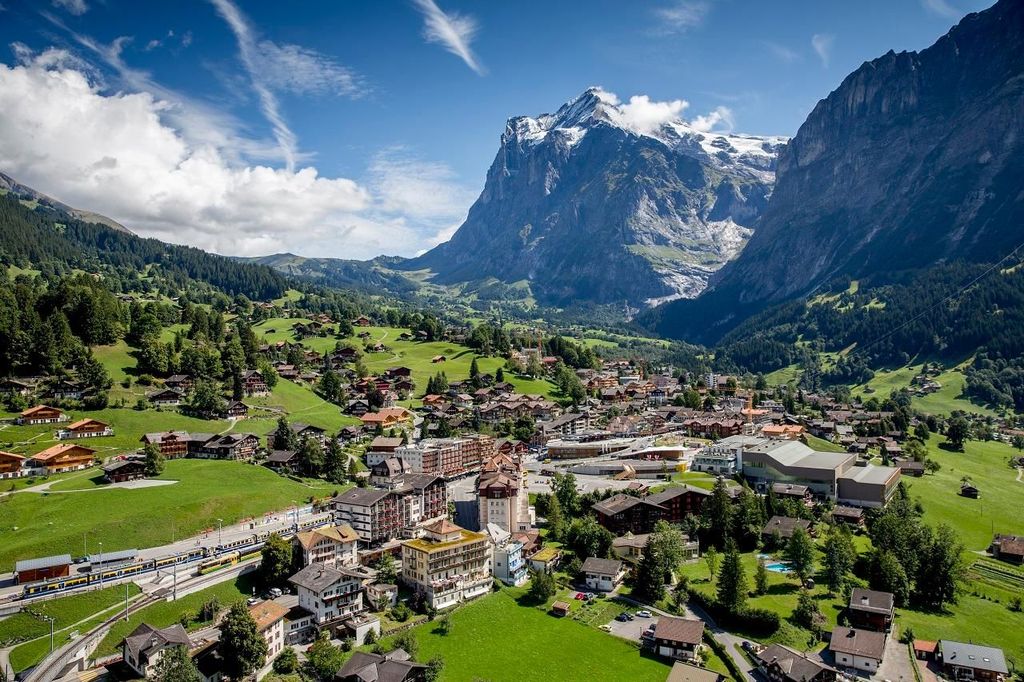 Von Luzern aus: Tagestour nach Grindelwald & Lauterbrunnen