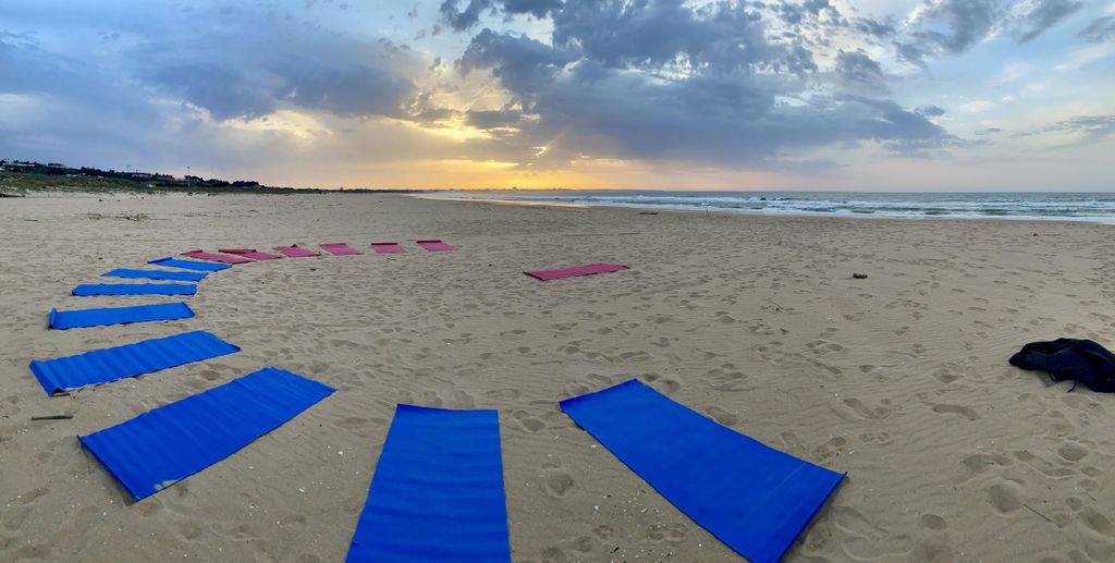 Vilamoura: Atemarbeit & Meditation am Strand mit el Sol-Lifestyle