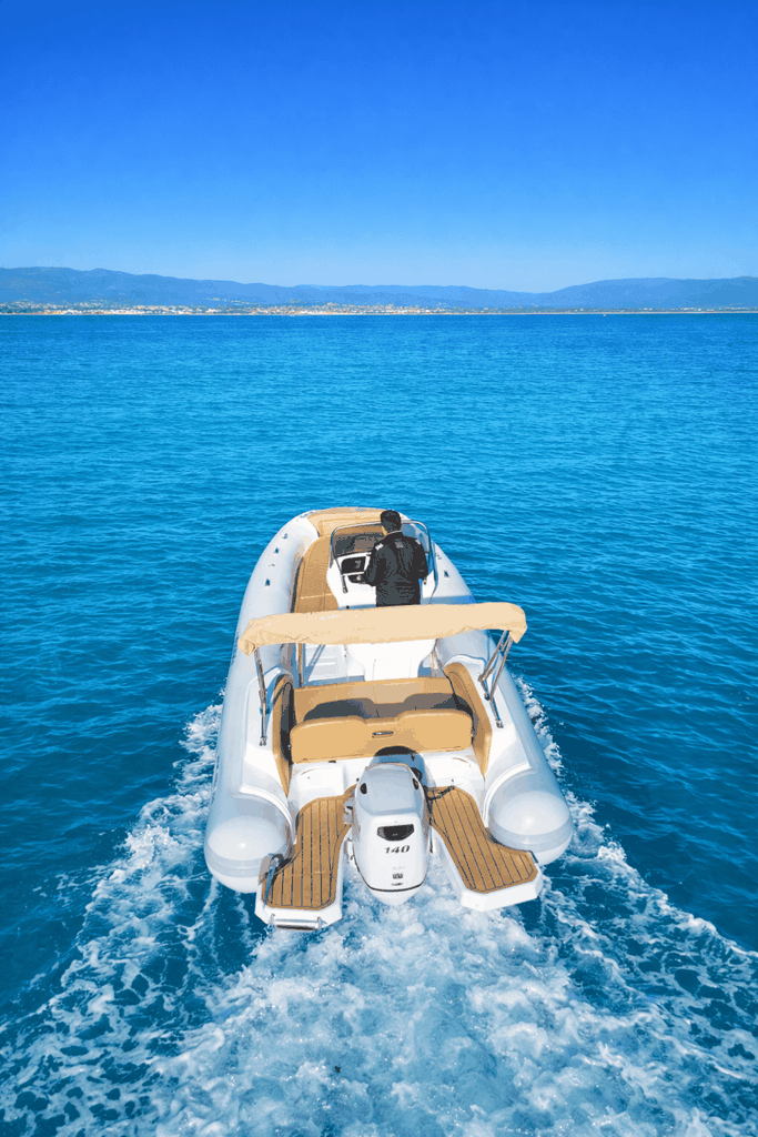 Villasimius - Exklusive Schlauchbootausflüge nach Capo Carbonara