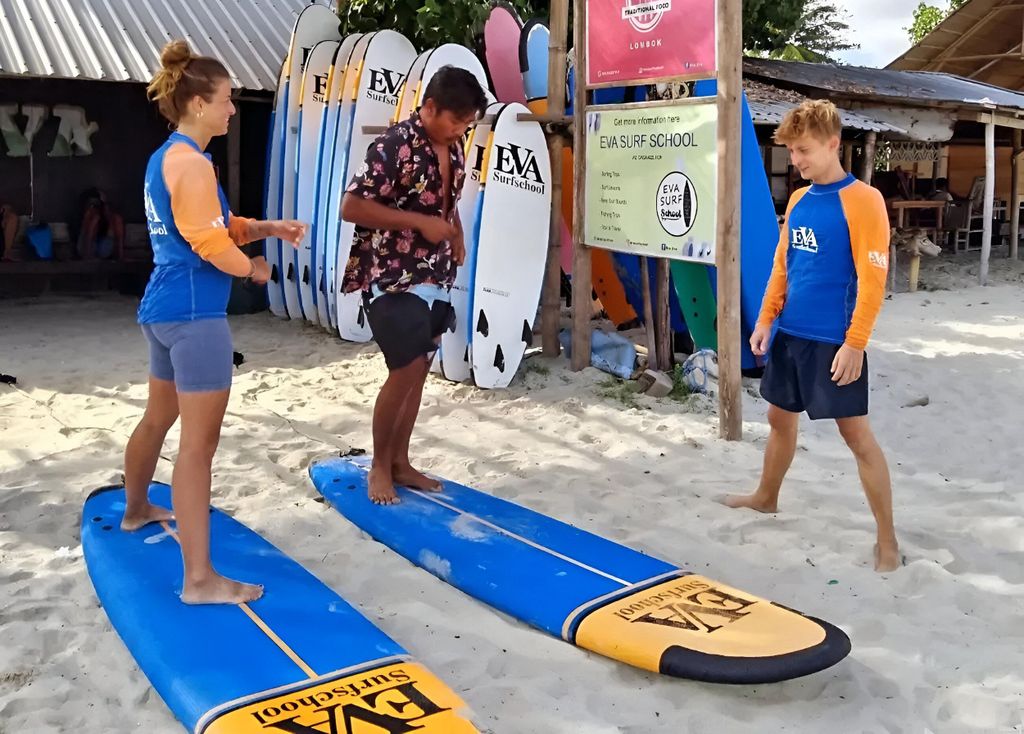 Lombok Surfkurs für Anfänger in Selong Blanak Beach