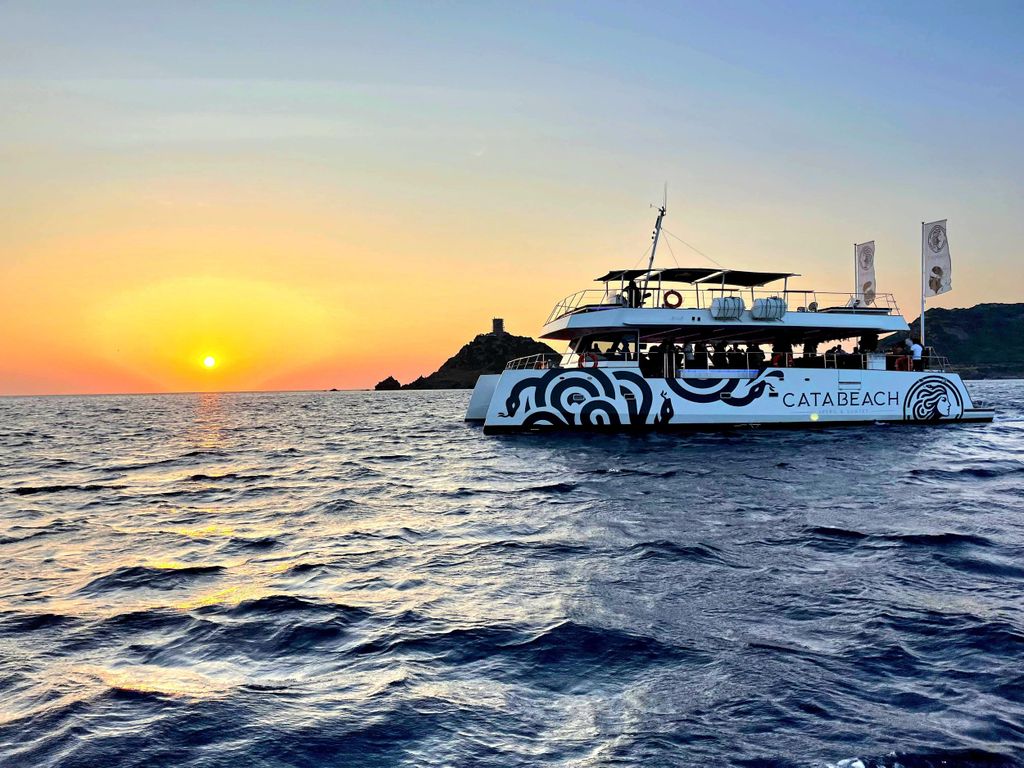 Ajaccio: Sonnenuntergang auf den Sanguinaires-Inseln