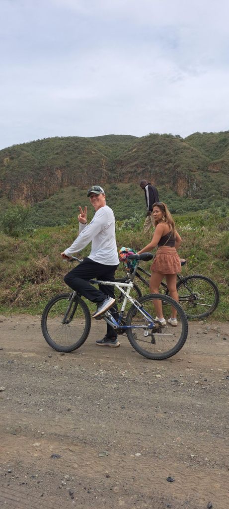 Von Nairobi zum Naivasha-See Tagestour (Besuch des Hells Gate)