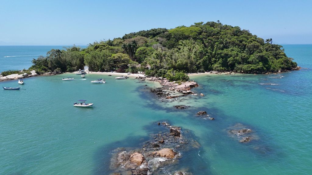 Französische Insel - Florianópolis - Schnellboot + Schnorcheln + Kajak