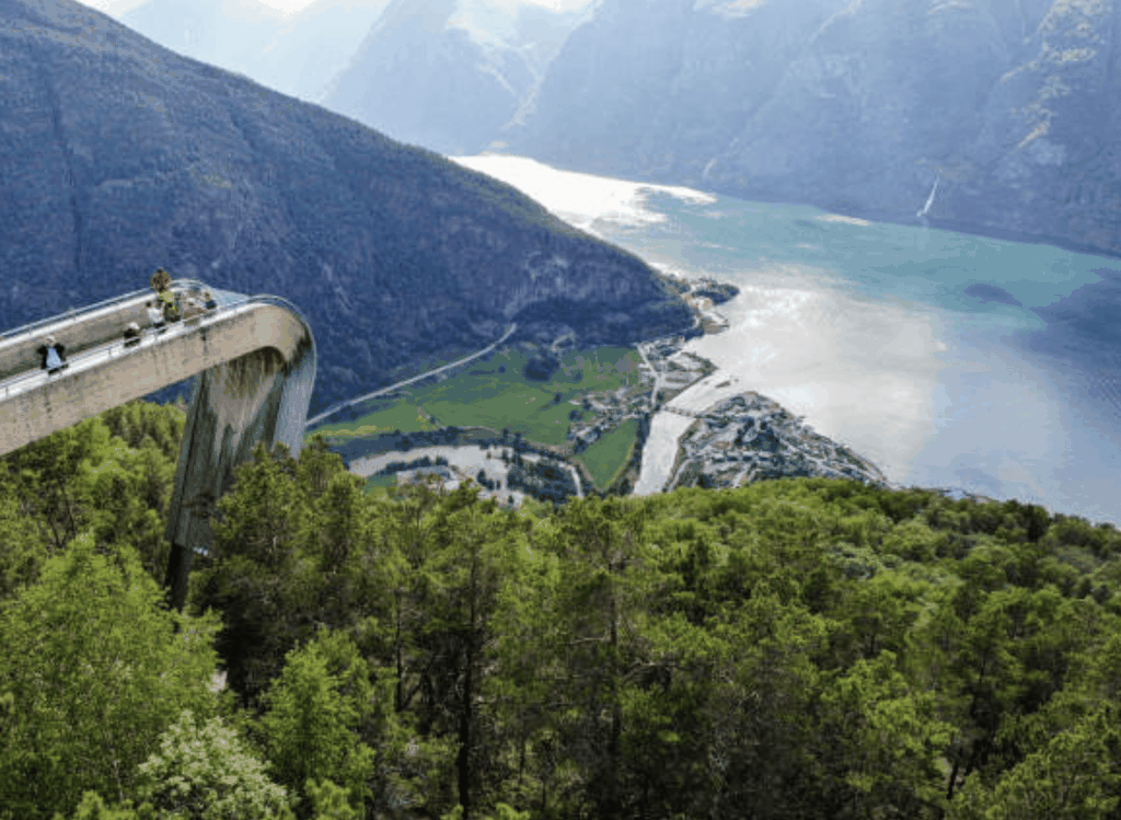 Flåm: Der spektakuläre Aussichtspunkt Stegastein