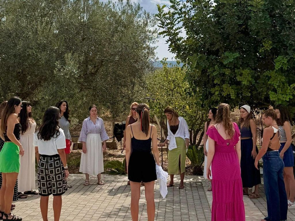 Sizilien: Achtsamkeit und Bewegung mit Aperitif