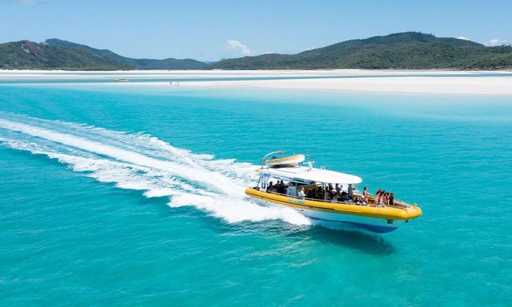 Pfingstsonntag: Whitsunday Islands Tour mit Schnorcheln und Mittagessen