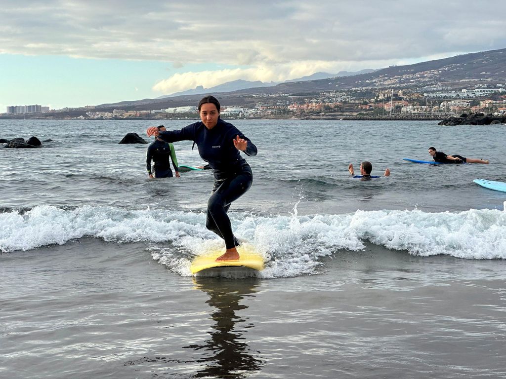 Teneriffa: Surfunterricht für Frauen mit Fotos und Videos