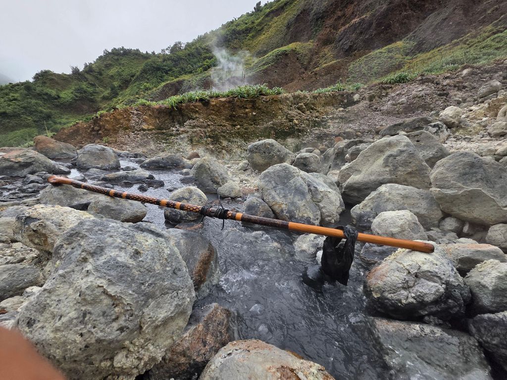 Wanderung zum Kochenden See: heiße Quellen/Schwimmen in der Schlucht mit erfahrenem Guide