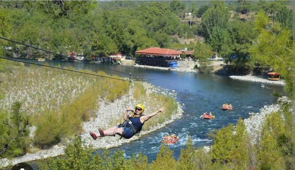 Alanya/Side/Belek: Rafting-Mix mit Jeep, Quad und Zipline (optional)